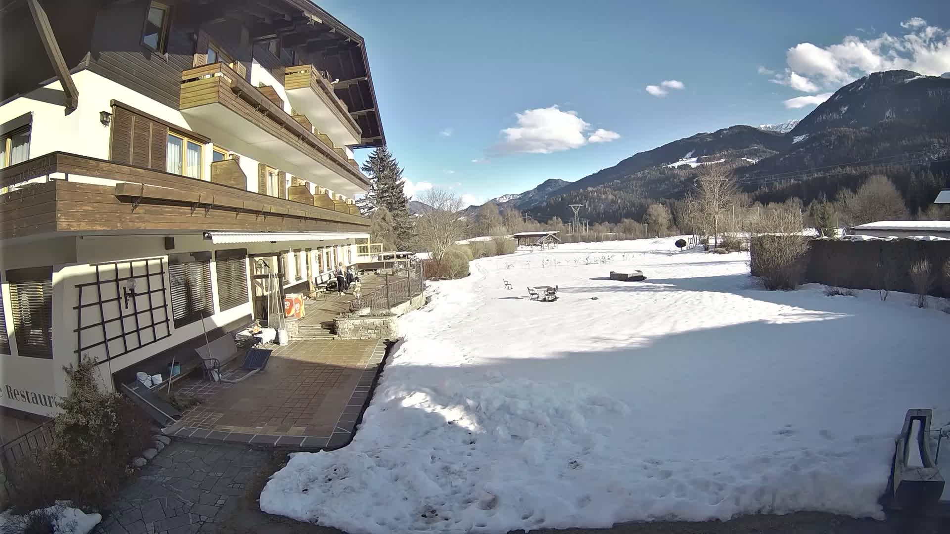 Berg im Drautal, GolfHotel Berghof & Drautalgolf Field Live Cam - Tratten, Berg im Drautal, Spittal an der Drau, Carinthia, Austria