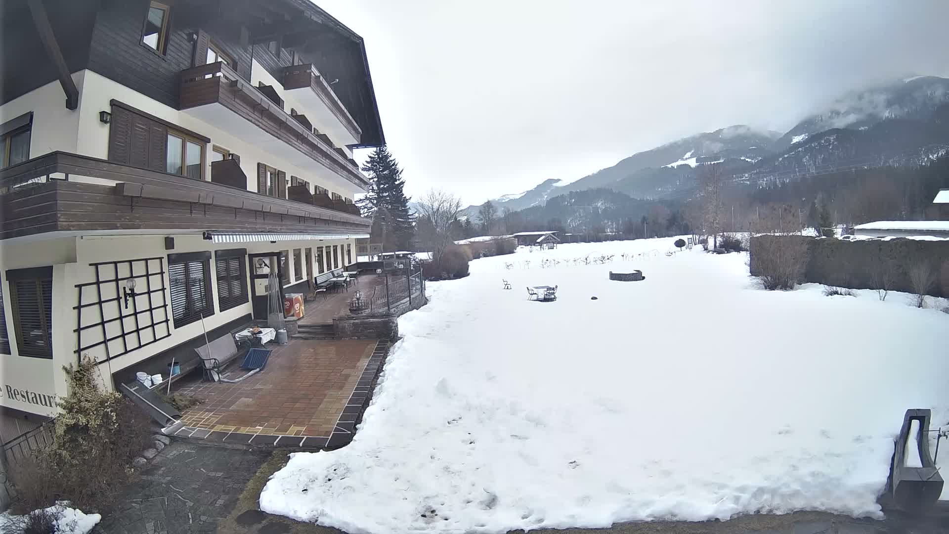 Berg im Drautal, GolfHotel Berghof & Drautalgolf Field Live Cam - Tratten, Berg im Drautal, Spittal an der Drau, Carinthia, Austria