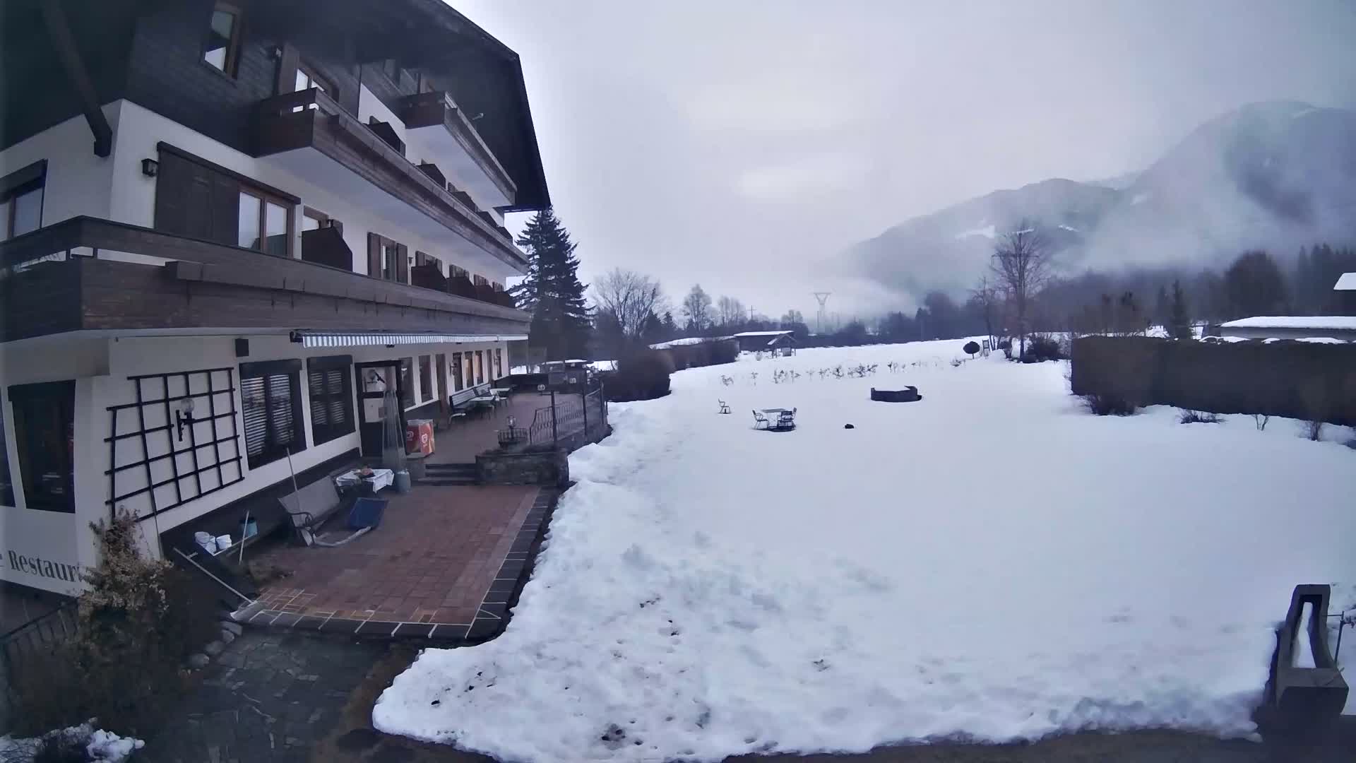 Berg im Drautal, GolfHotel Berghof & Drautalgolf Field Live Cam - Tratten, Berg im Drautal, Spittal an der Drau, Carinthia, Austria