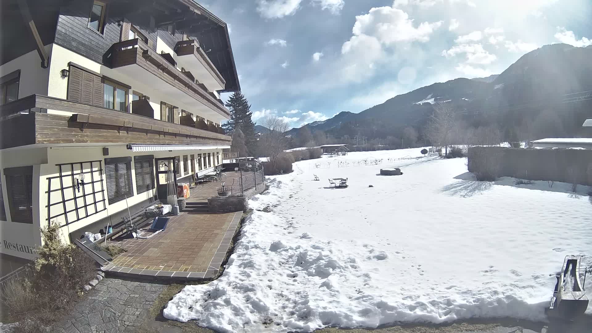 Berg im Drautal, GolfHotel Berghof & Drautalgolf Field Live Cam - Tratten, Berg im Drautal, Spittal an der Drau, Carinthia, Austria