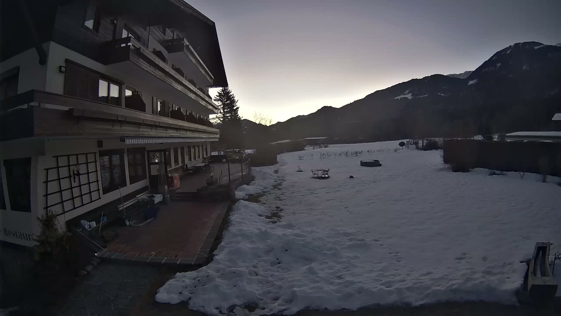 Berg im Drautal, GolfHotel Berghof & Drautalgolf Field Live Cam - Tratten, Berg im Drautal, Spittal an der Drau, Carinthia, Austria