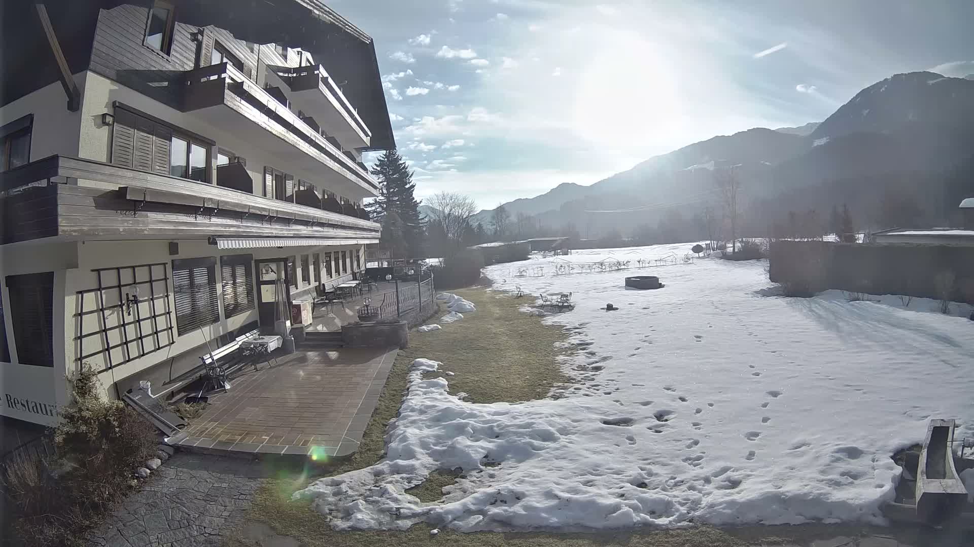 Berg im Drautal, GolfHotel Berghof & Drautalgolf Field Live Cam - Tratten, Berg im Drautal, Spittal an der Drau, Carinthia, Austria
