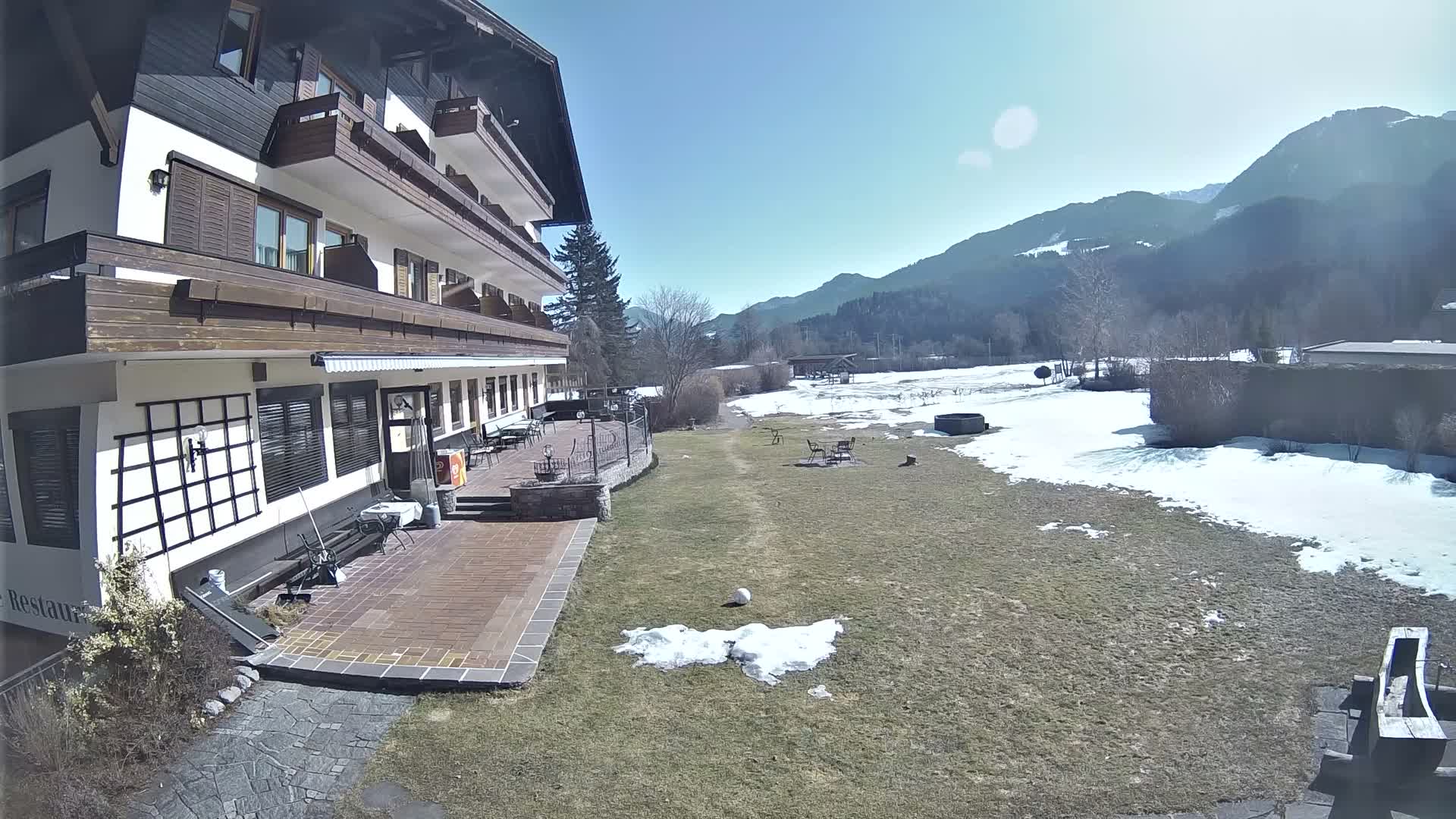 Berg im Drautal, GolfHotel Berghof & Drautalgolf Field Live Cam - Tratten, Berg im Drautal, Spittal an der Drau, Carinthia, Austria