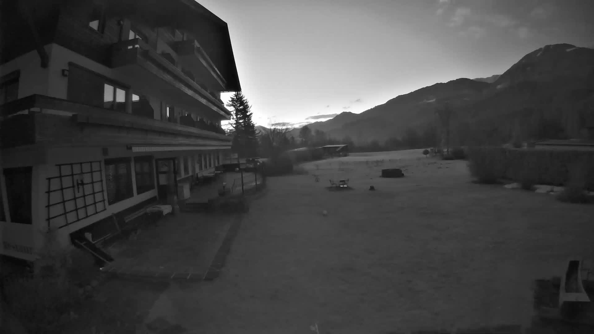 Berg im Drautal, GolfHotel Berghof & Drautalgolf Field Live Cam - Tratten, Berg im Drautal, Spittal an der Drau, Carinthia, Austria