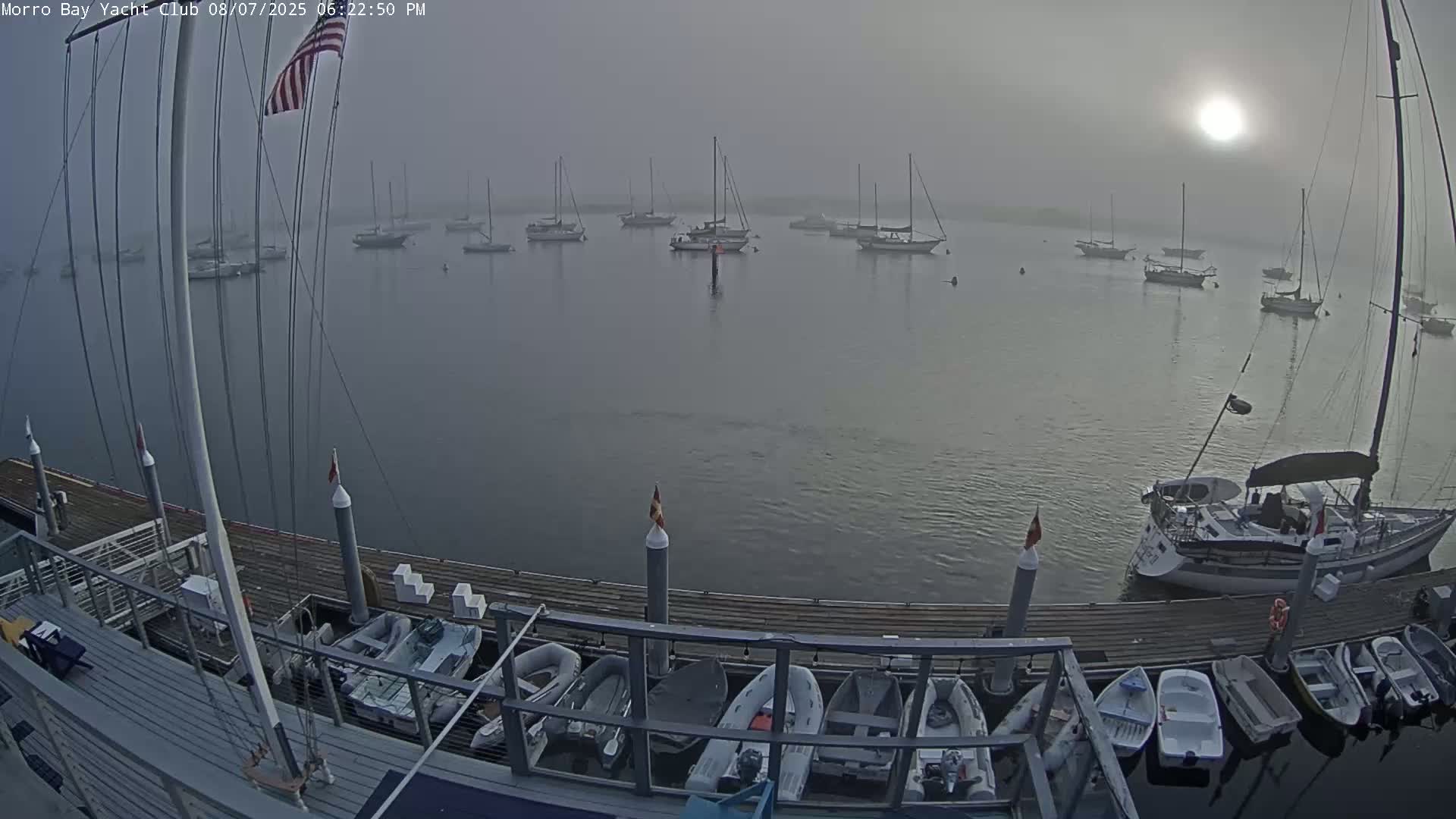 Morro Bay & Morro Bay Yatch Club Live Cam - Morro Bay, San Luis Obispo, California, USA
