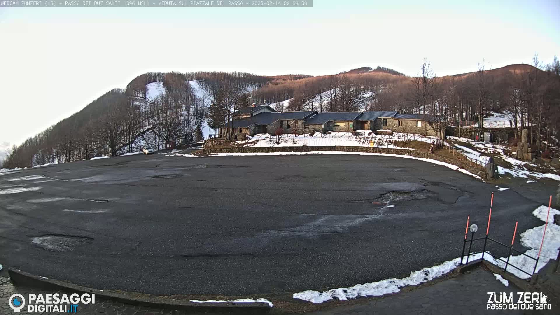  Zum Zeri Two Saints Pass in Lunigiana Live Cam - Massa & Carrara, Tuscany, Italy