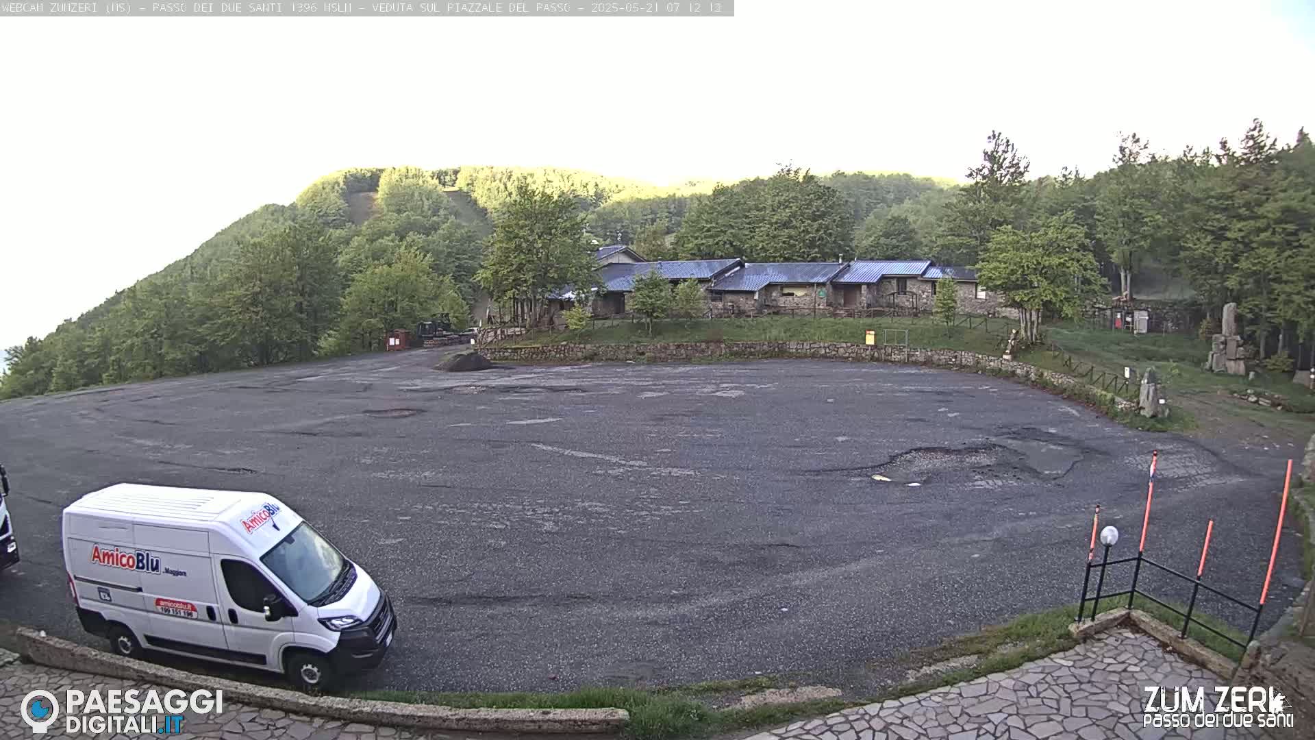  Zum Zeri Two Saints Pass in Lunigiana Live Cam - Massa & Carrara, Tuscany, Italy