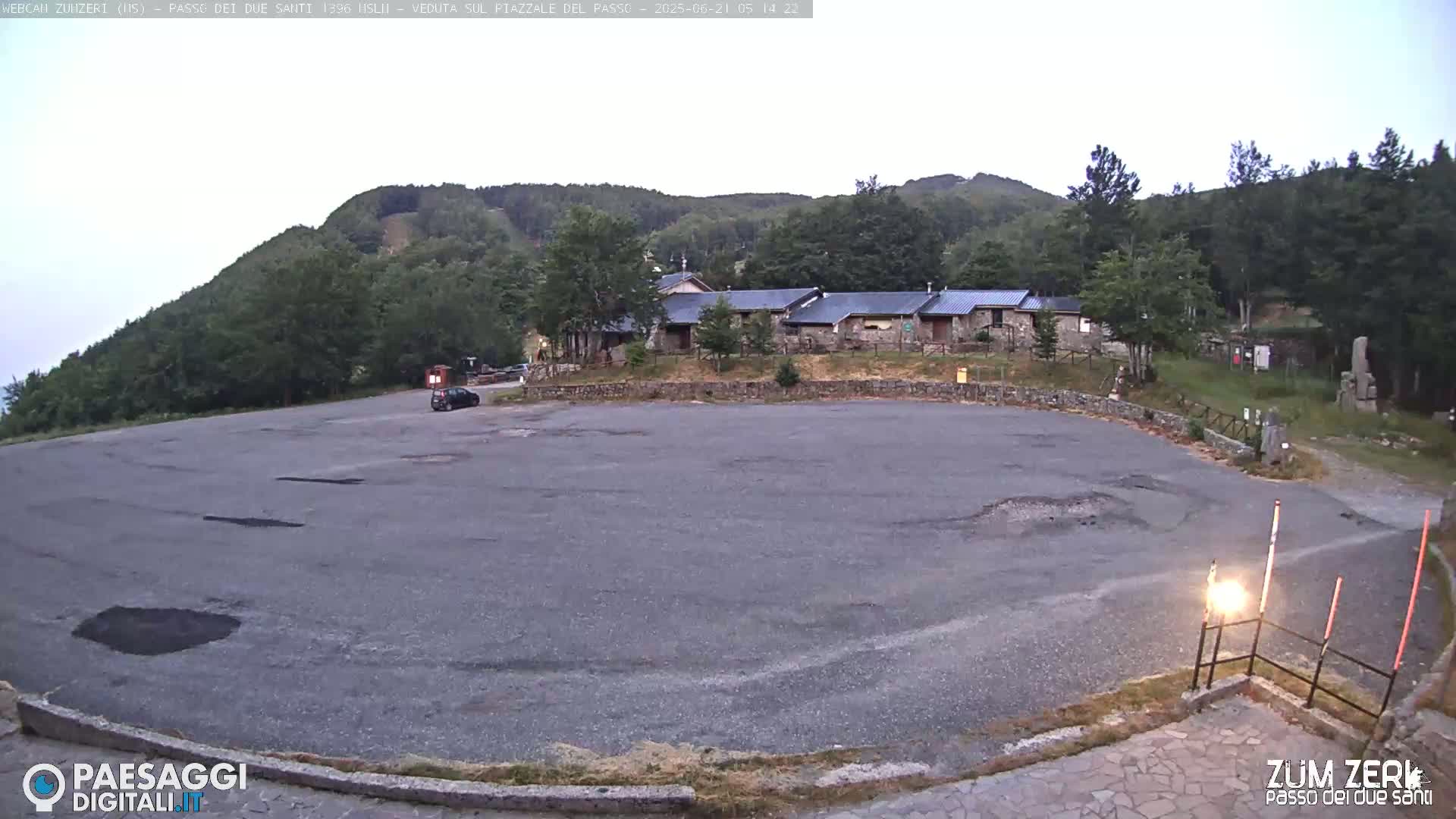  Zum Zeri Two Saints Pass in Lunigiana Live Cam - Massa & Carrara, Tuscany, Italy