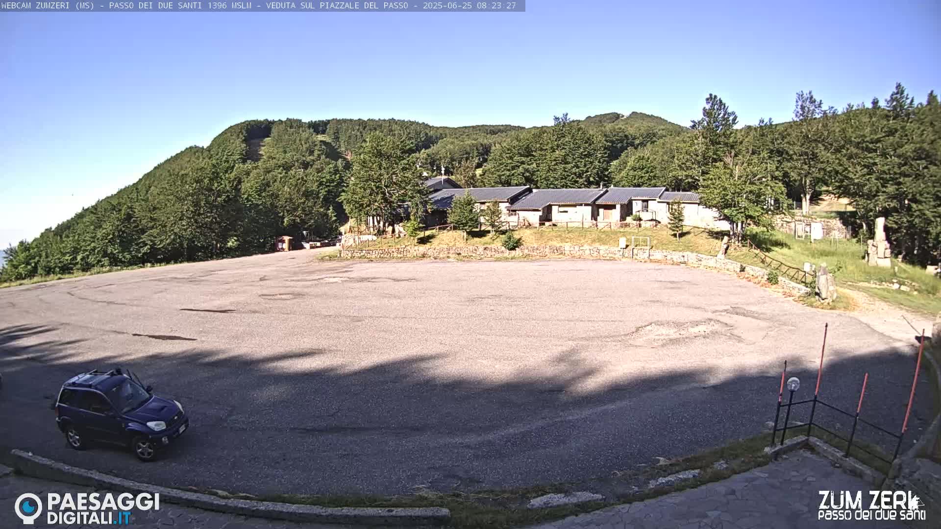  Zum Zeri Two Saints Pass in Lunigiana Live Cam - Massa & Carrara, Tuscany, Italy