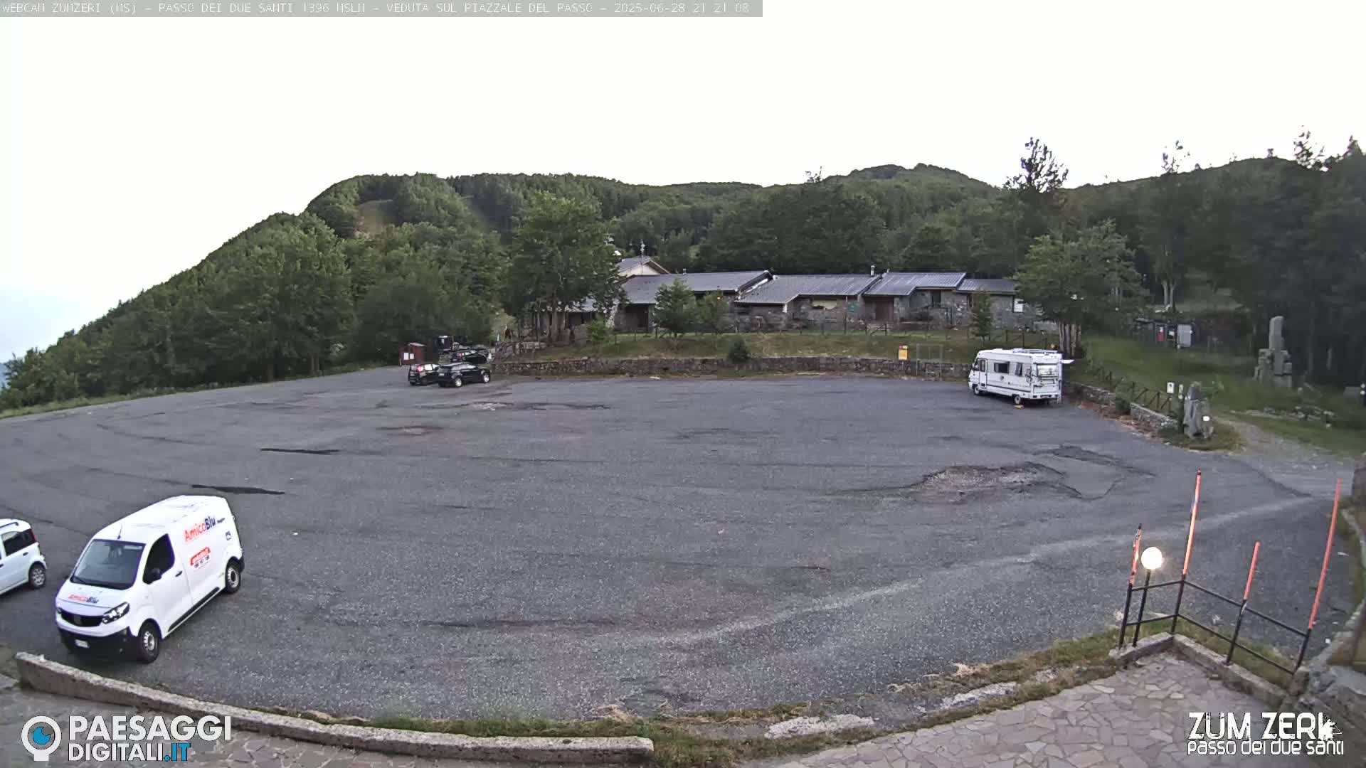  Zum Zeri Two Saints Pass in Lunigiana Live Cam - Massa & Carrara, Tuscany, Italy