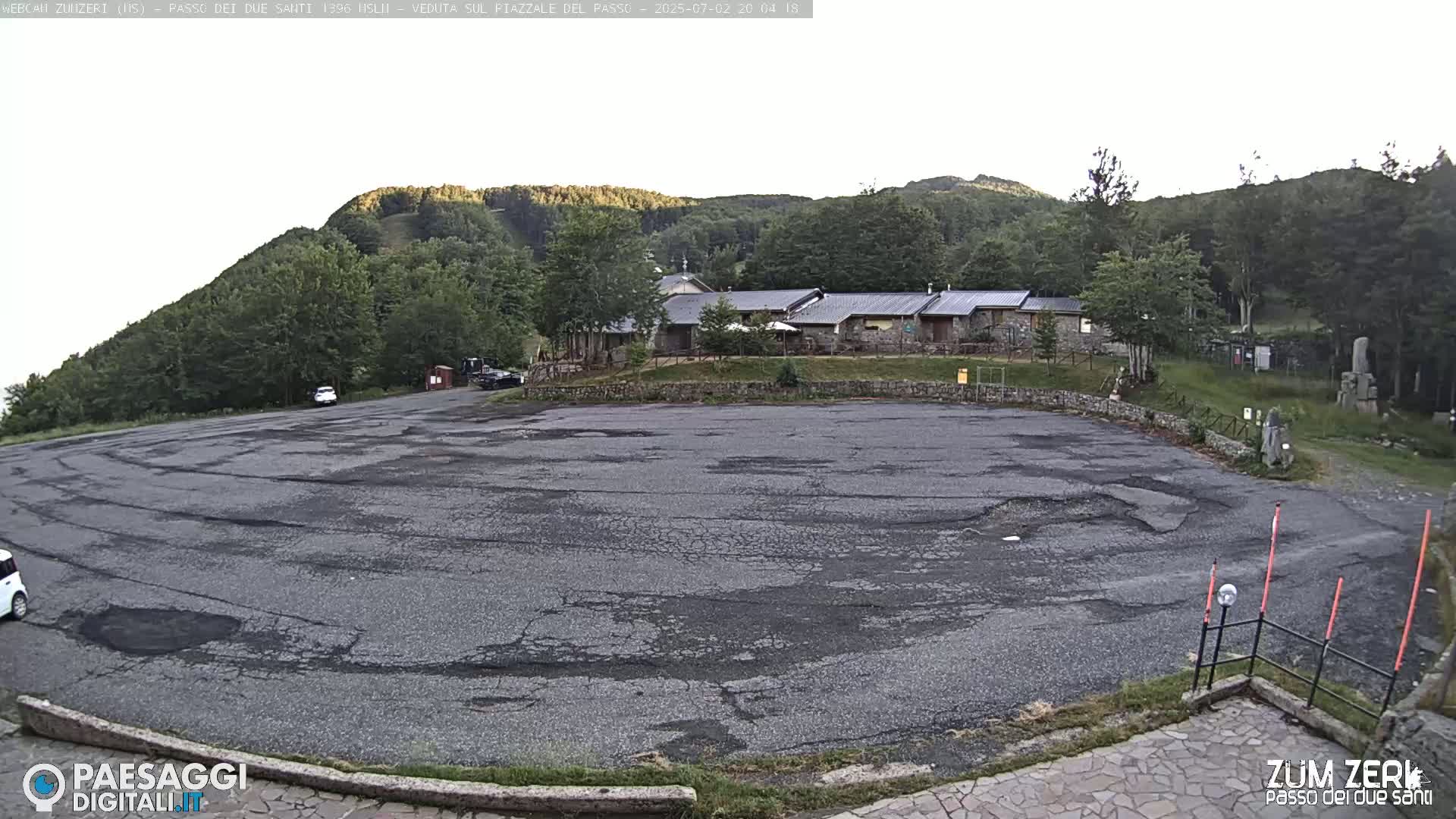  Zum Zeri Two Saints Pass in Lunigiana Live Cam - Massa & Carrara, Tuscany, Italy