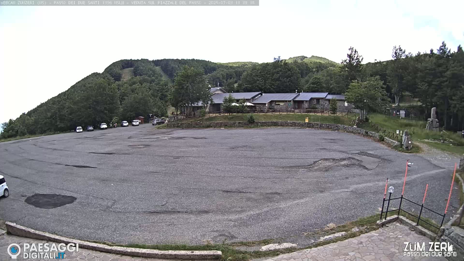  Zum Zeri Two Saints Pass in Lunigiana Live Cam - Massa & Carrara, Tuscany, Italy