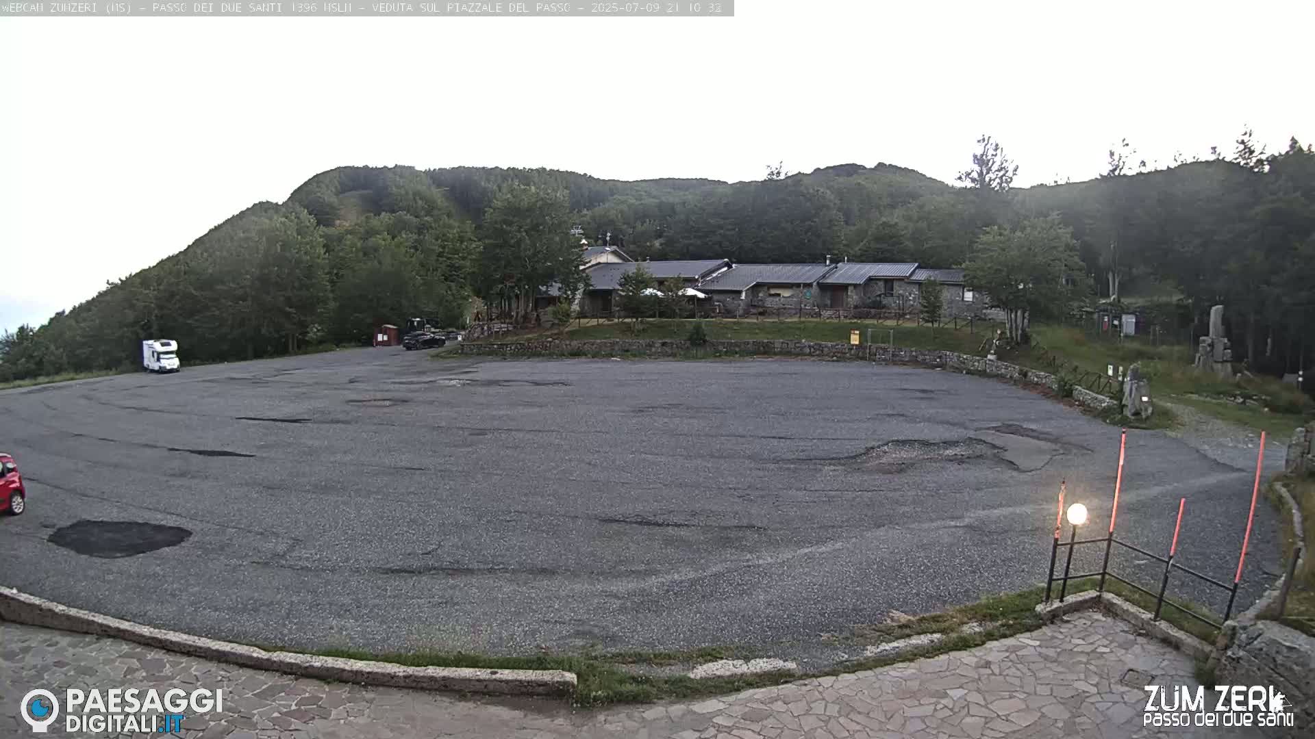  Zum Zeri Two Saints Pass in Lunigiana Live Cam - Massa & Carrara, Tuscany, Italy