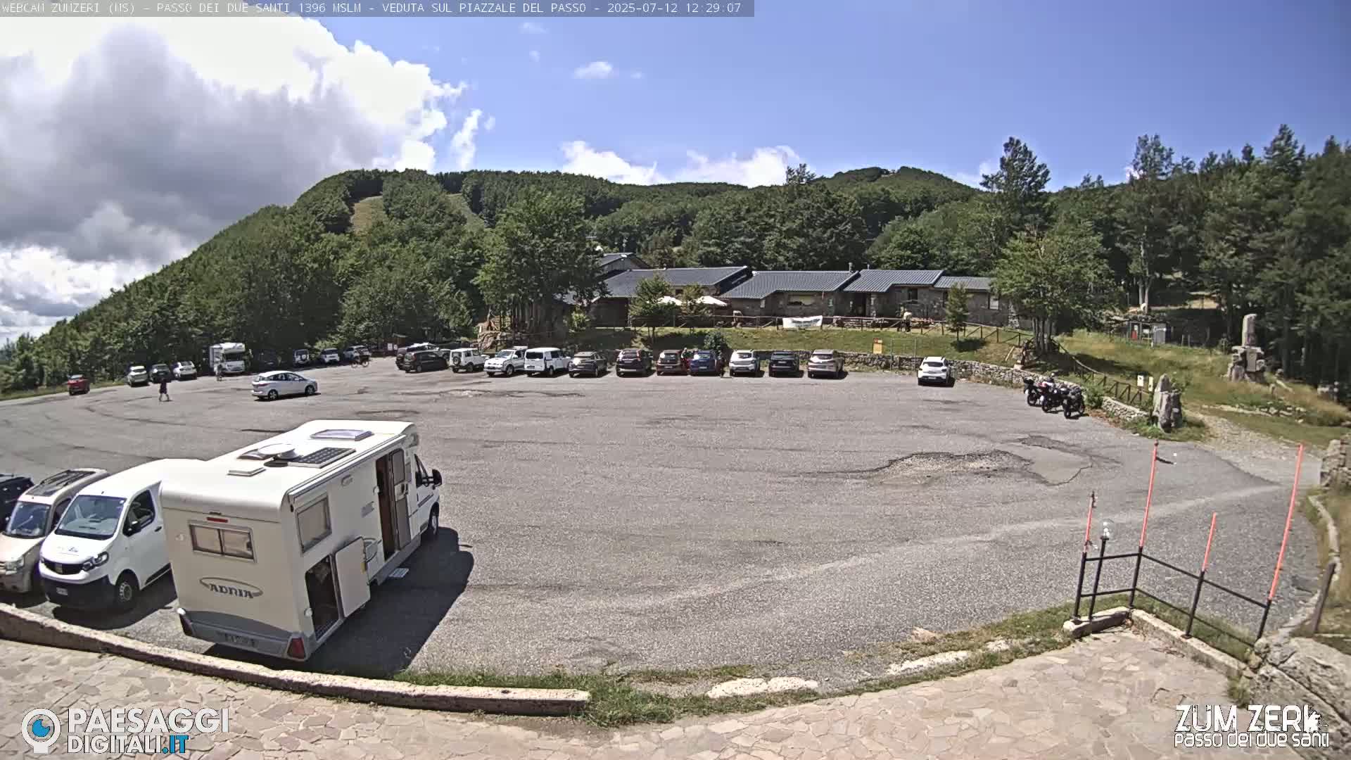  Zum Zeri Two Saints Pass in Lunigiana Live Cam - Massa & Carrara, Tuscany, Italy