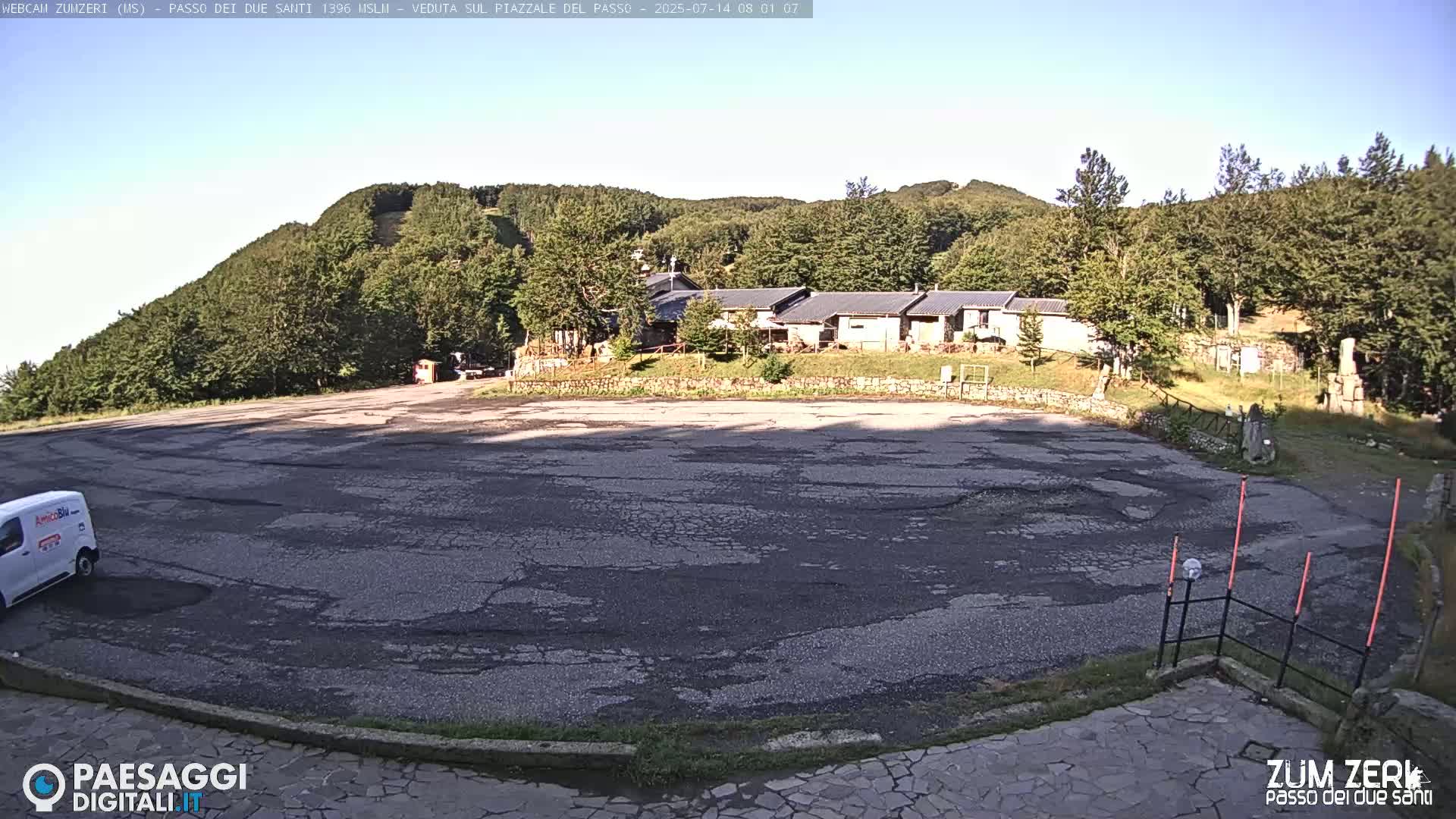  Zum Zeri Two Saints Pass in Lunigiana Live Cam - Massa & Carrara, Tuscany, Italy