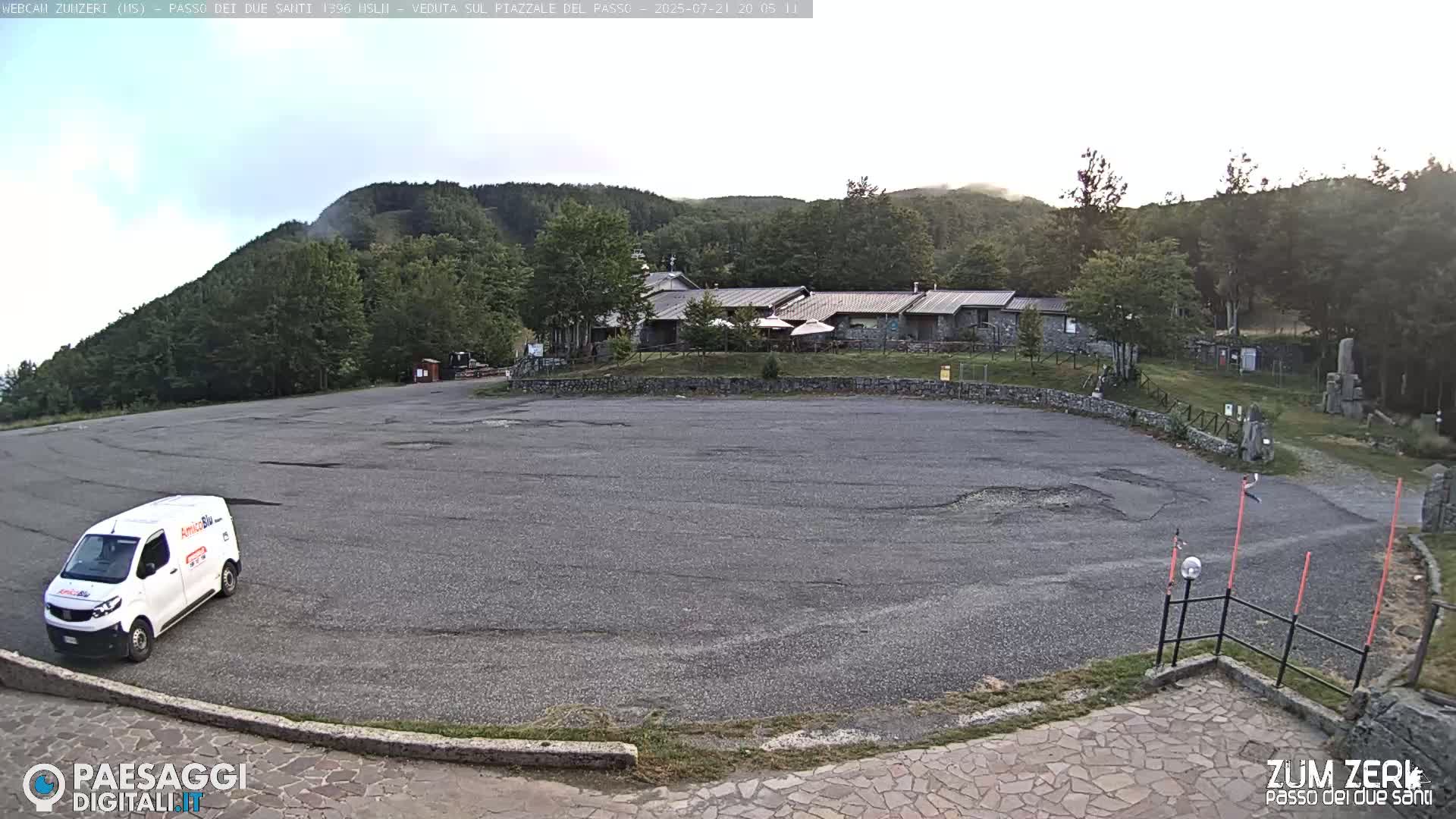  Zum Zeri Two Saints Pass in Lunigiana Live Cam - Massa & Carrara, Tuscany, Italy