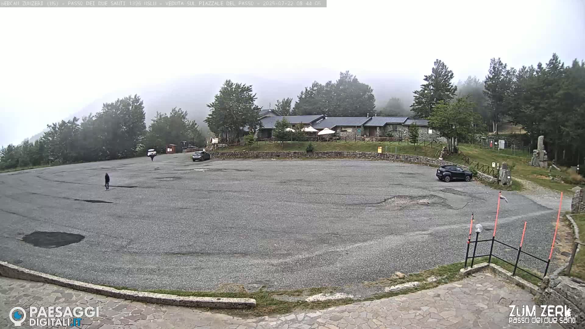  Zum Zeri Two Saints Pass in Lunigiana Live Cam - Massa & Carrara, Tuscany, Italy