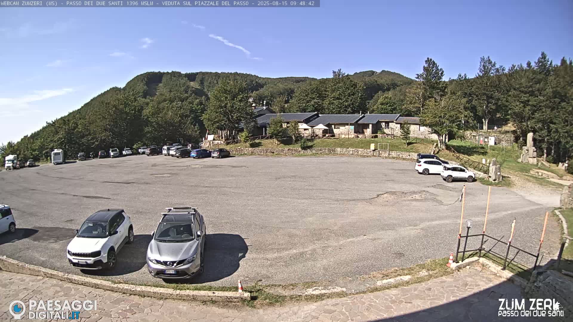  Zum Zeri Two Saints Pass in Lunigiana Live Cam - Massa & Carrara, Tuscany, Italy