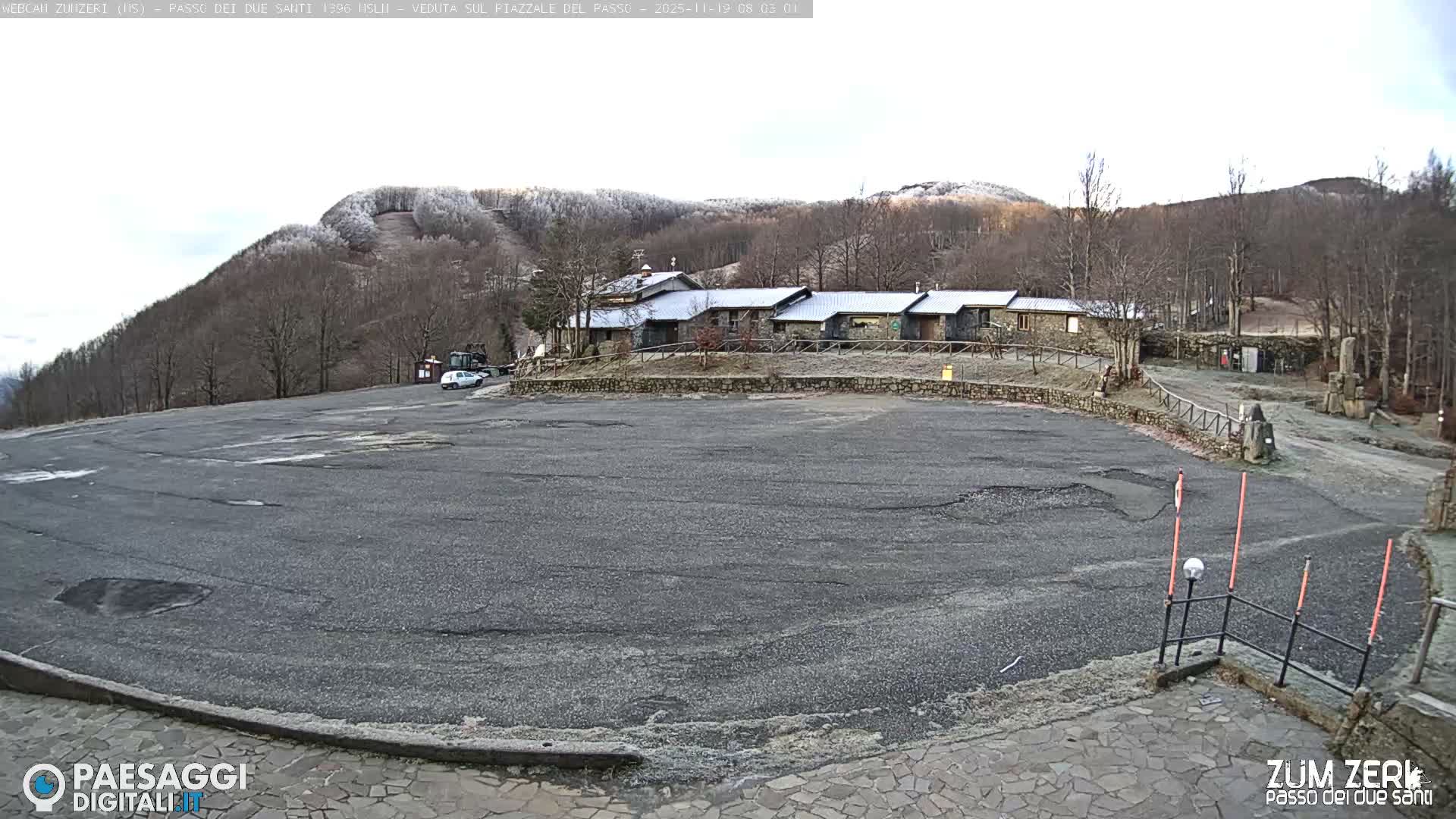  Zum Zeri Two Saints Pass in Lunigiana Live Cam - Massa & Carrara, Tuscany, Italy