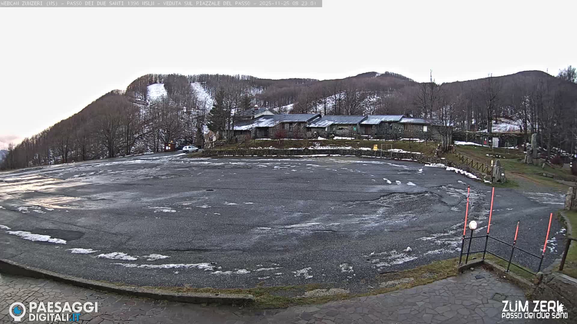  Zum Zeri Two Saints Pass in Lunigiana Live Cam - Massa & Carrara, Tuscany, Italy