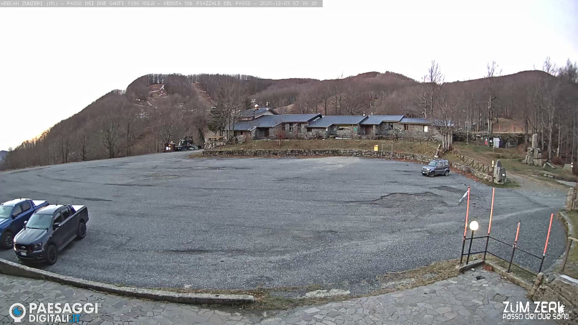  Zum Zeri Two Saints Pass in Lunigiana Live Cam - Massa & Carrara, Tuscany, Italy