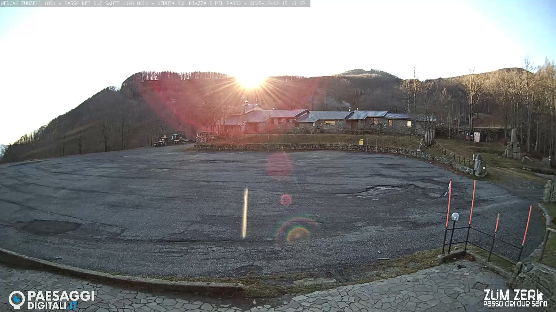  Zum Zeri Two Saints Pass in Lunigiana Live Cam - Massa & Carrara, Tuscany, Italy