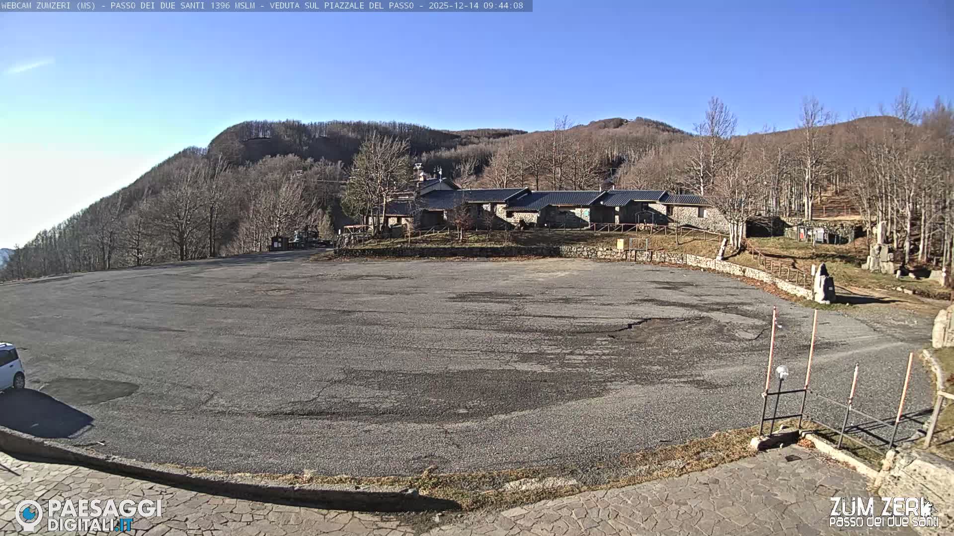  Zum Zeri Two Saints Pass in Lunigiana Live Cam - Massa & Carrara, Tuscany, Italy