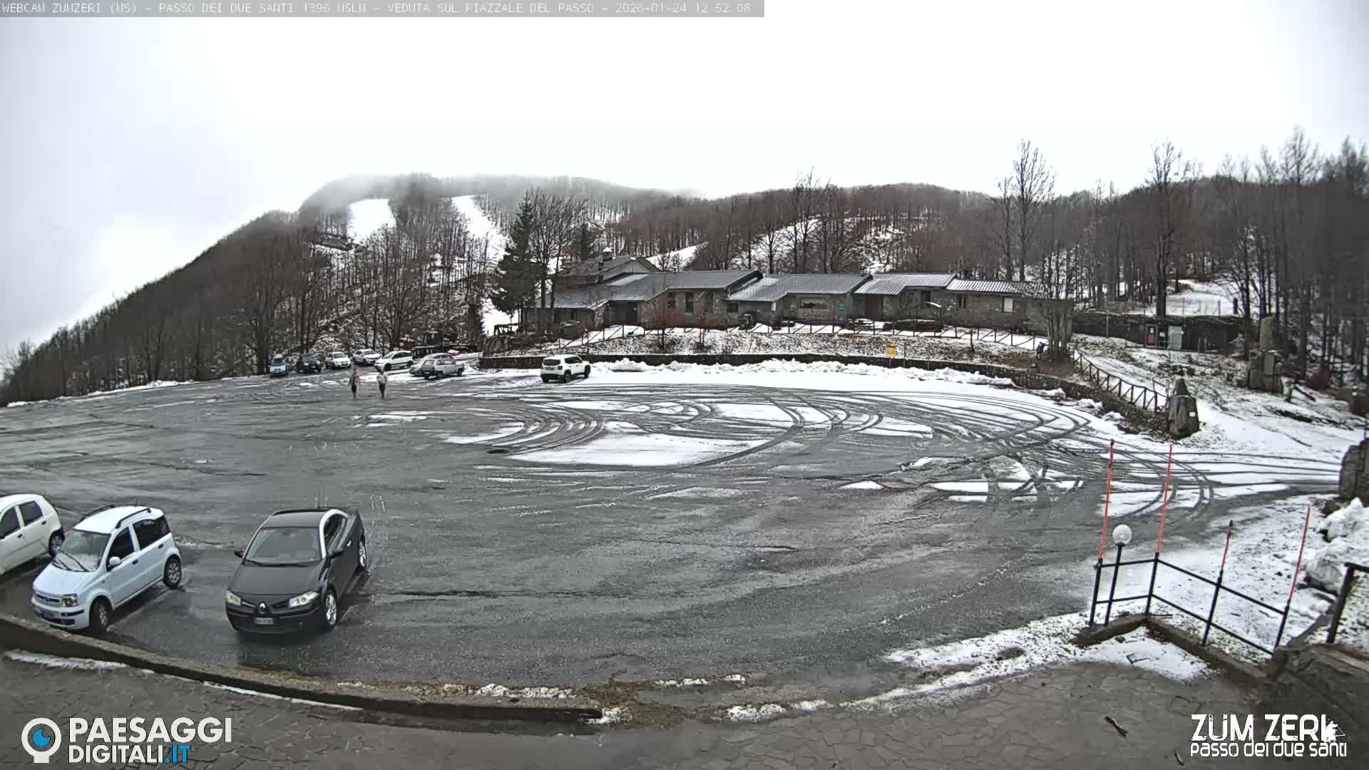  Zum Zeri Two Saints Pass in Lunigiana Live Cam - Massa & Carrara, Tuscany, Italy