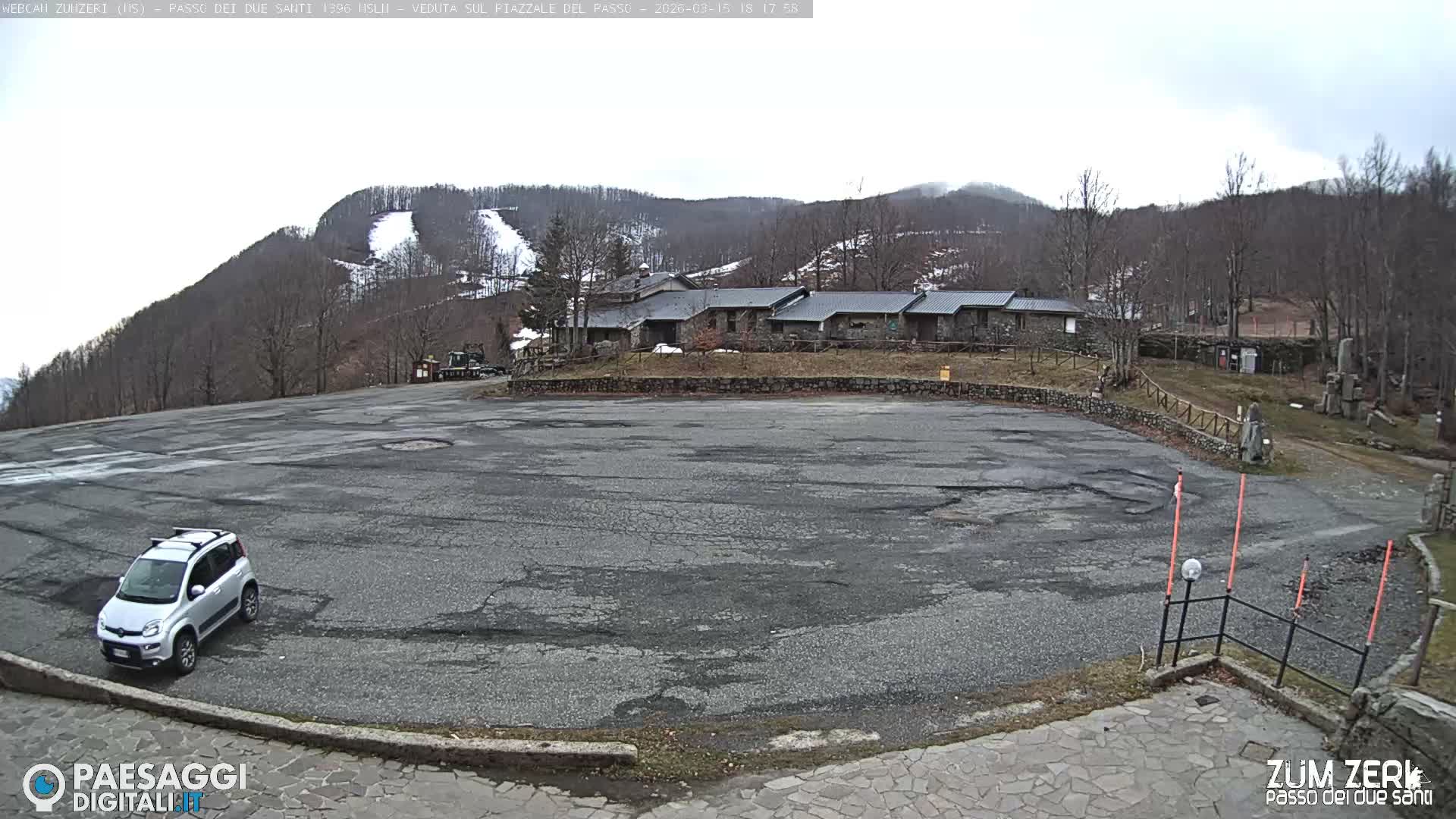  Zum Zeri Two Saints Pass in Lunigiana Live Cam - Massa & Carrara, Tuscany, Italy