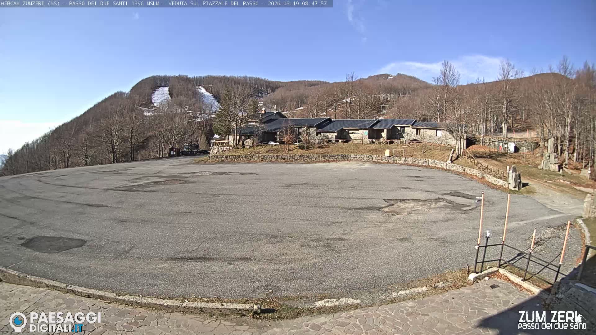  Zum Zeri Two Saints Pass in Lunigiana Live Cam - Massa & Carrara, Tuscany, Italy