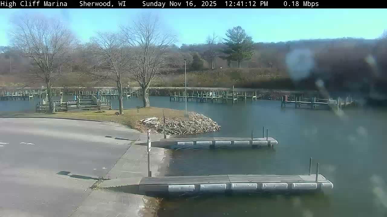 Sherwood, High Cliff Marina Live Cam - Sherwood, Calumet, Wisconsin, USA