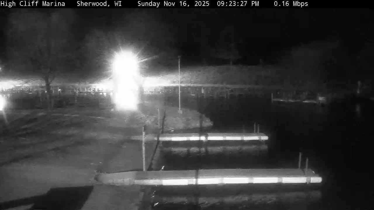 Sherwood, High Cliff Marina Live Cam - Sherwood, Calumet, Wisconsin, USA