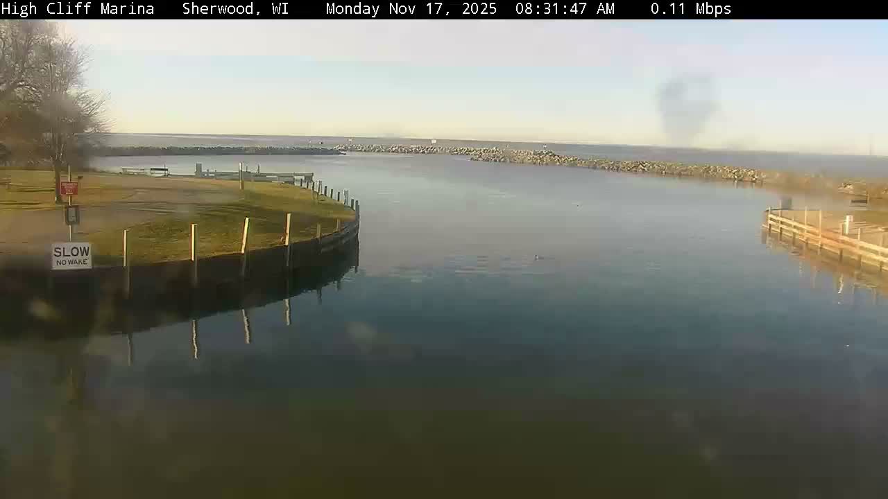 Sherwood, High Cliff Marina Live Cam - Sherwood, Calumet, Wisconsin, USA