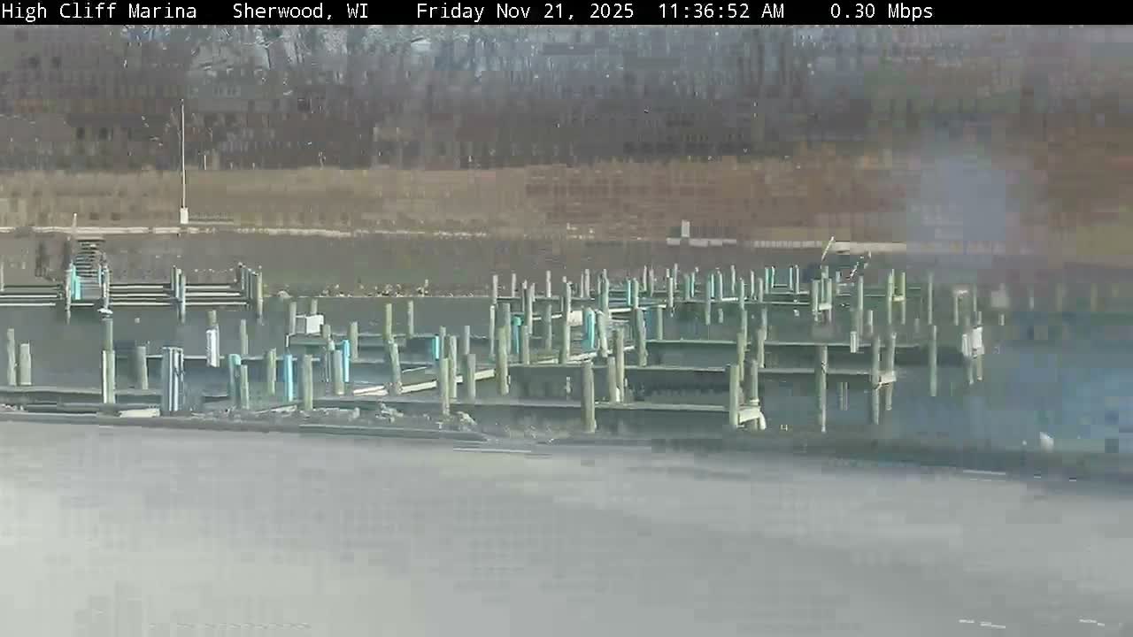 Sherwood, High Cliff Marina Live Cam - Sherwood, Calumet, Wisconsin, USA