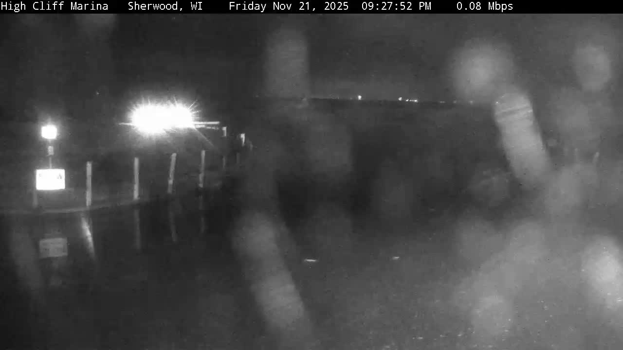 Sherwood, High Cliff Marina Live Cam - Sherwood, Calumet, Wisconsin, USA