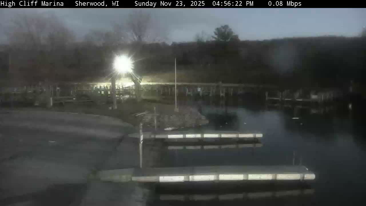 Sherwood, High Cliff Marina Live Cam - Sherwood, Calumet, Wisconsin, USA
