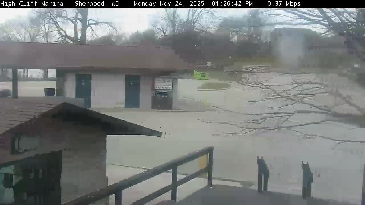 Sherwood, High Cliff Marina Live Cam - Sherwood, Calumet, Wisconsin, USA