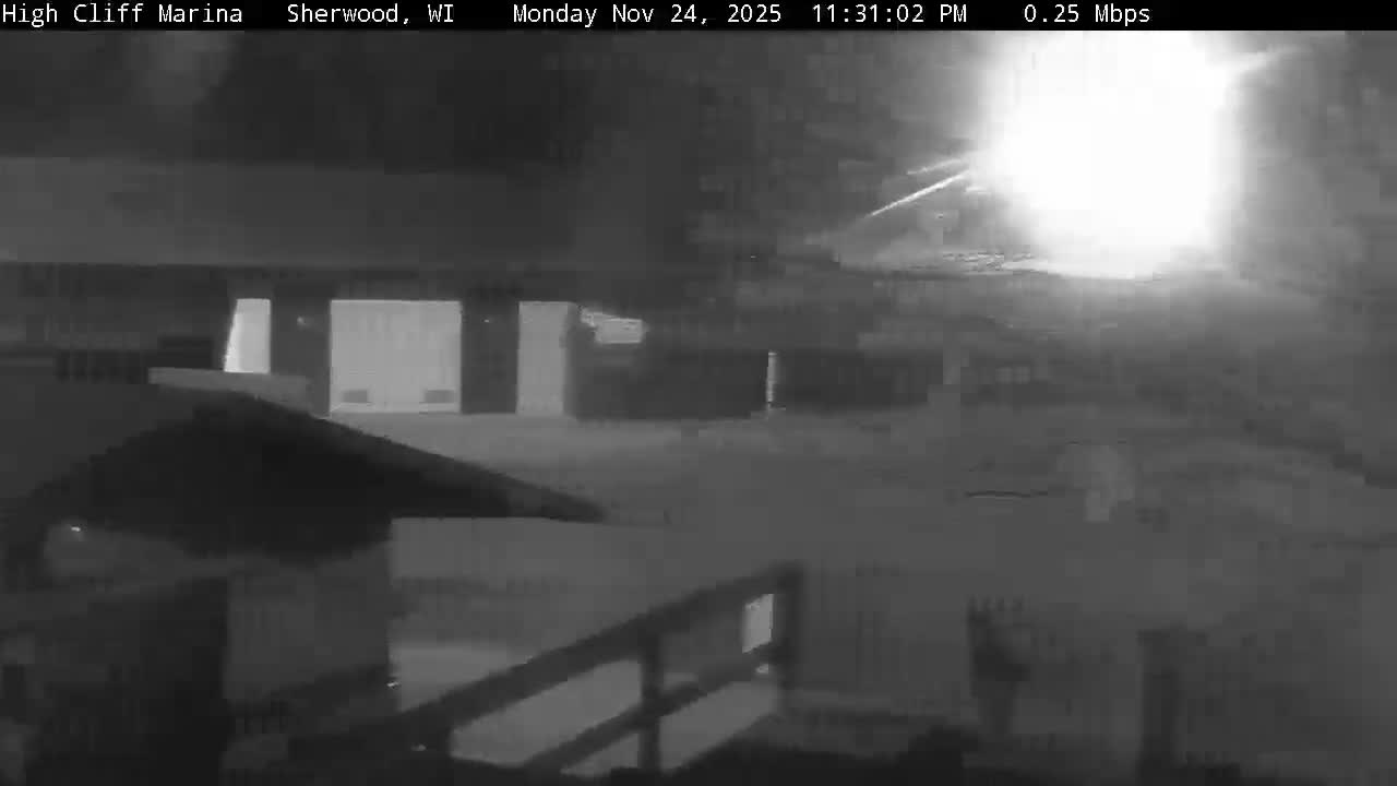 Sherwood, High Cliff Marina Live Cam - Sherwood, Calumet, Wisconsin, USA