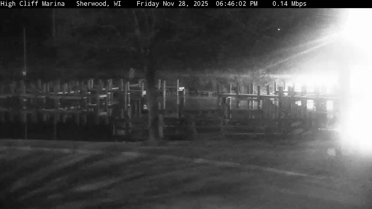 Sherwood, High Cliff Marina Live Cam - Sherwood, Calumet, Wisconsin, USA