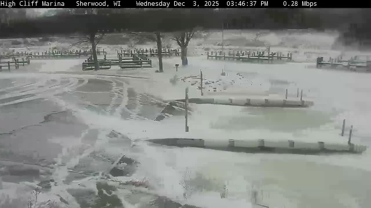 Sherwood, High Cliff Marina Live Cam - Sherwood, Calumet, Wisconsin, USA