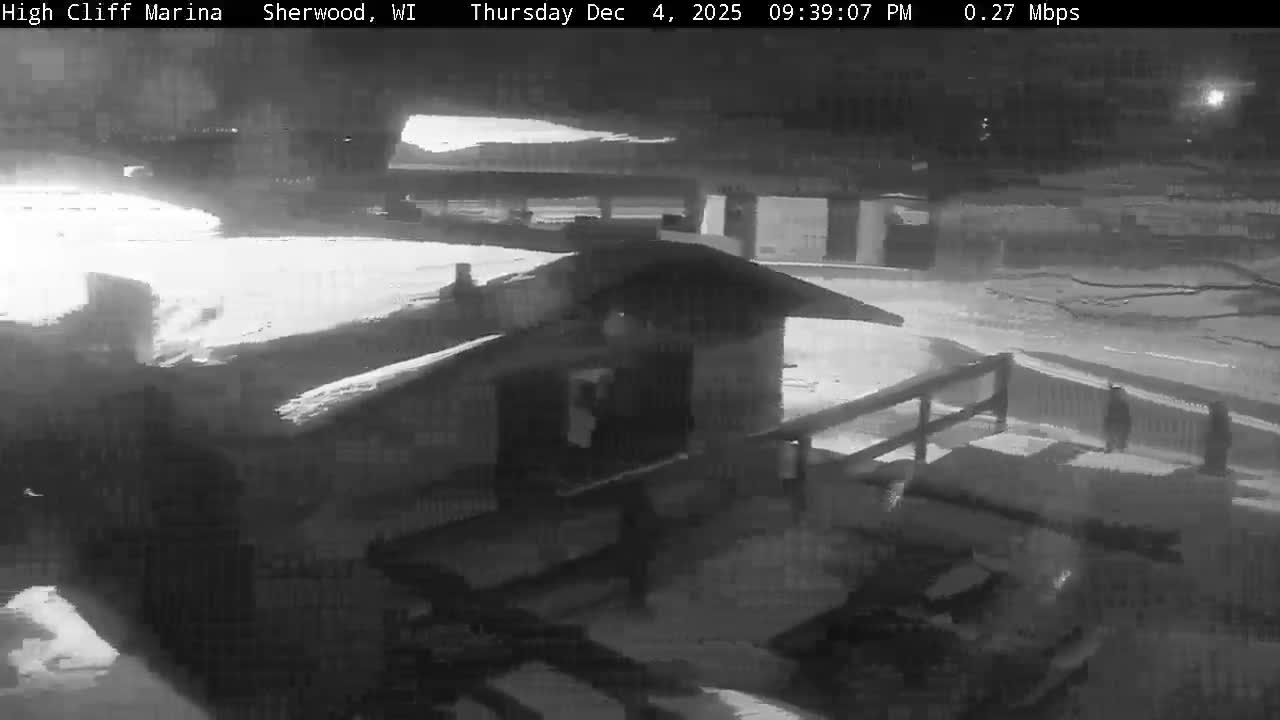 Sherwood, High Cliff Marina Live Cam - Sherwood, Calumet, Wisconsin, USA