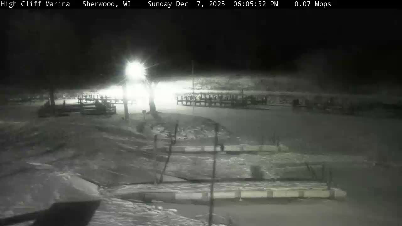 Sherwood, High Cliff Marina Live Cam - Sherwood, Calumet, Wisconsin, USA