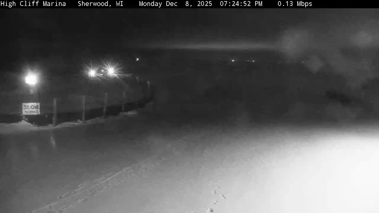 Sherwood, High Cliff Marina Live Cam - Sherwood, Calumet, Wisconsin, USA