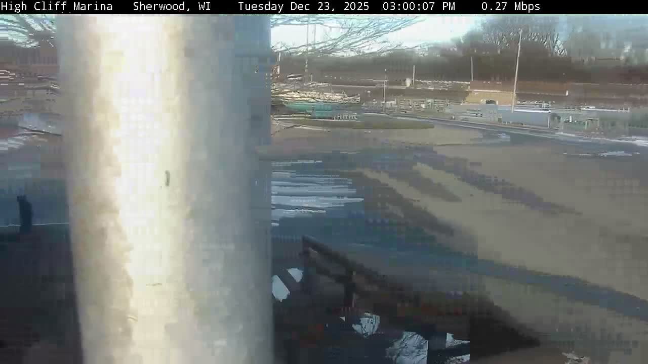Sherwood, High Cliff Marina Live Cam - Sherwood, Calumet, Wisconsin, USA