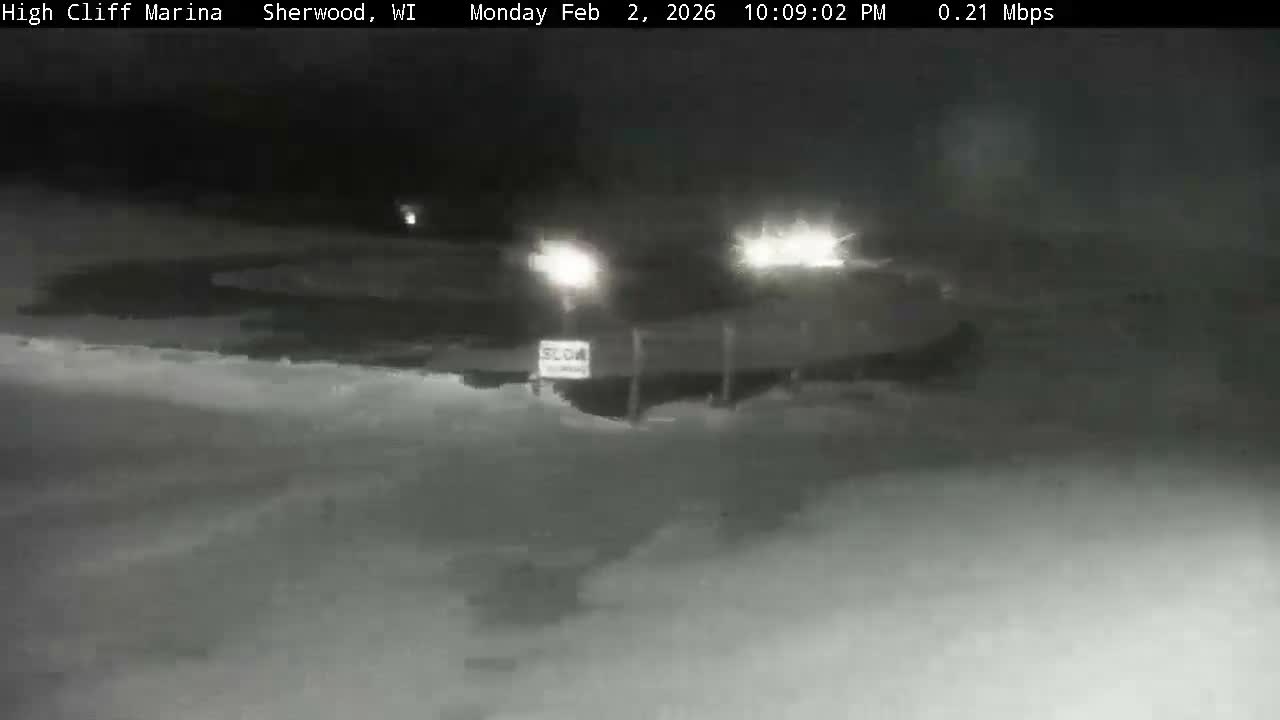 Sherwood, High Cliff Marina Live Cam - Sherwood, Calumet, Wisconsin, USA