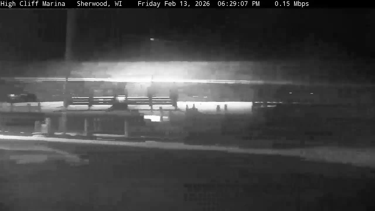 Sherwood, High Cliff Marina Live Cam - Sherwood, Calumet, Wisconsin, USA