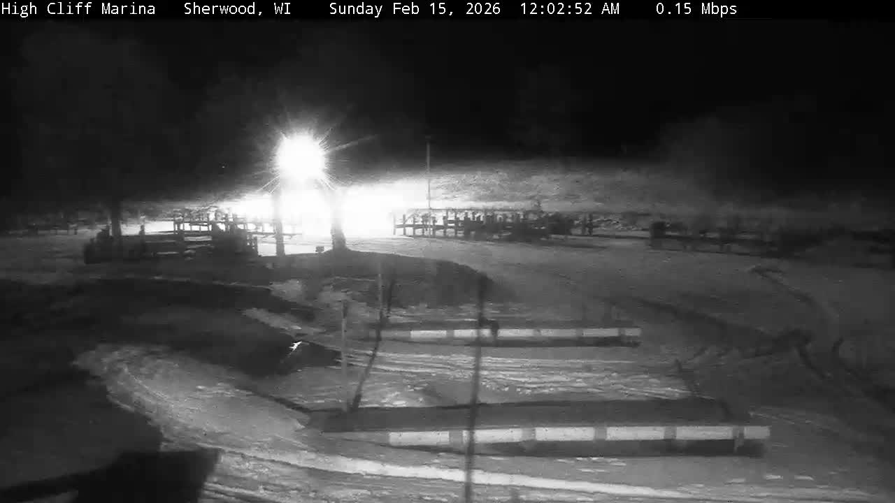 Sherwood, High Cliff Marina Live Cam - Sherwood, Calumet, Wisconsin, USA