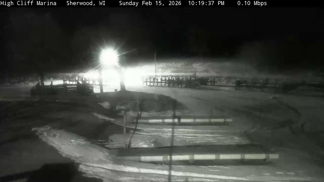 Sherwood, High Cliff Marina Live Cam - Sherwood, Calumet, Wisconsin, USA