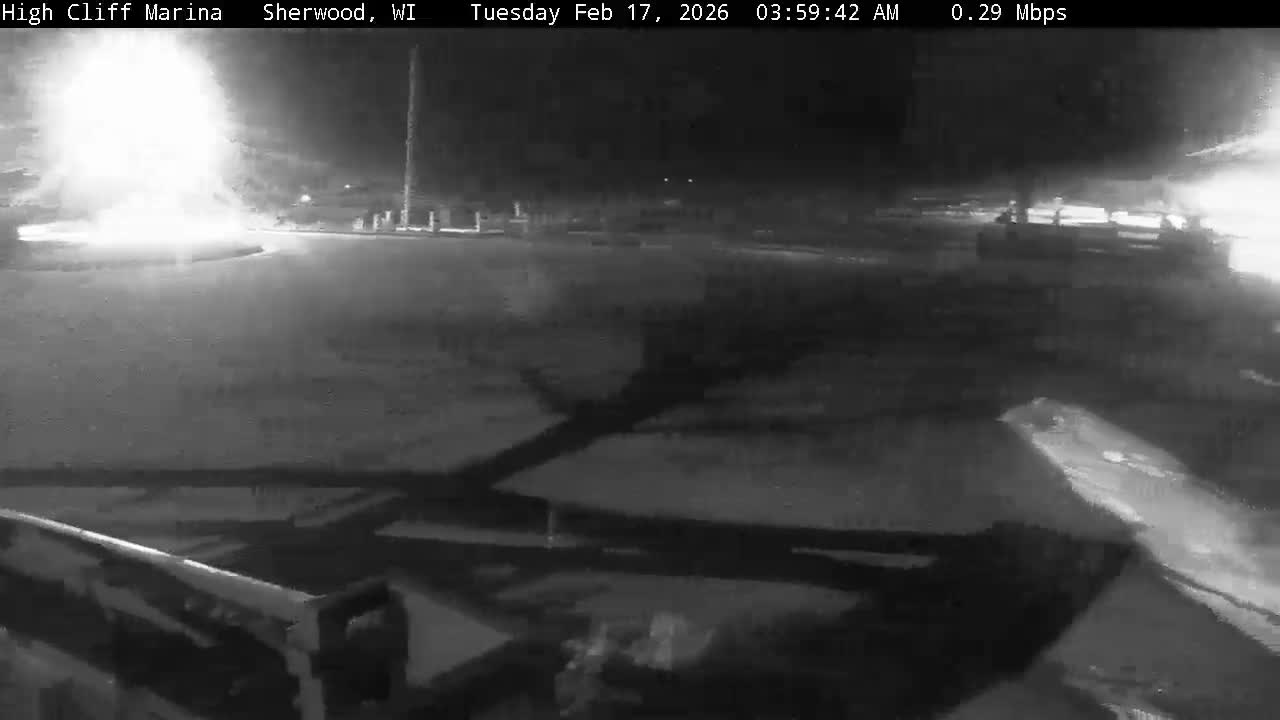 Sherwood, High Cliff Marina Live Cam - Sherwood, Calumet, Wisconsin, USA