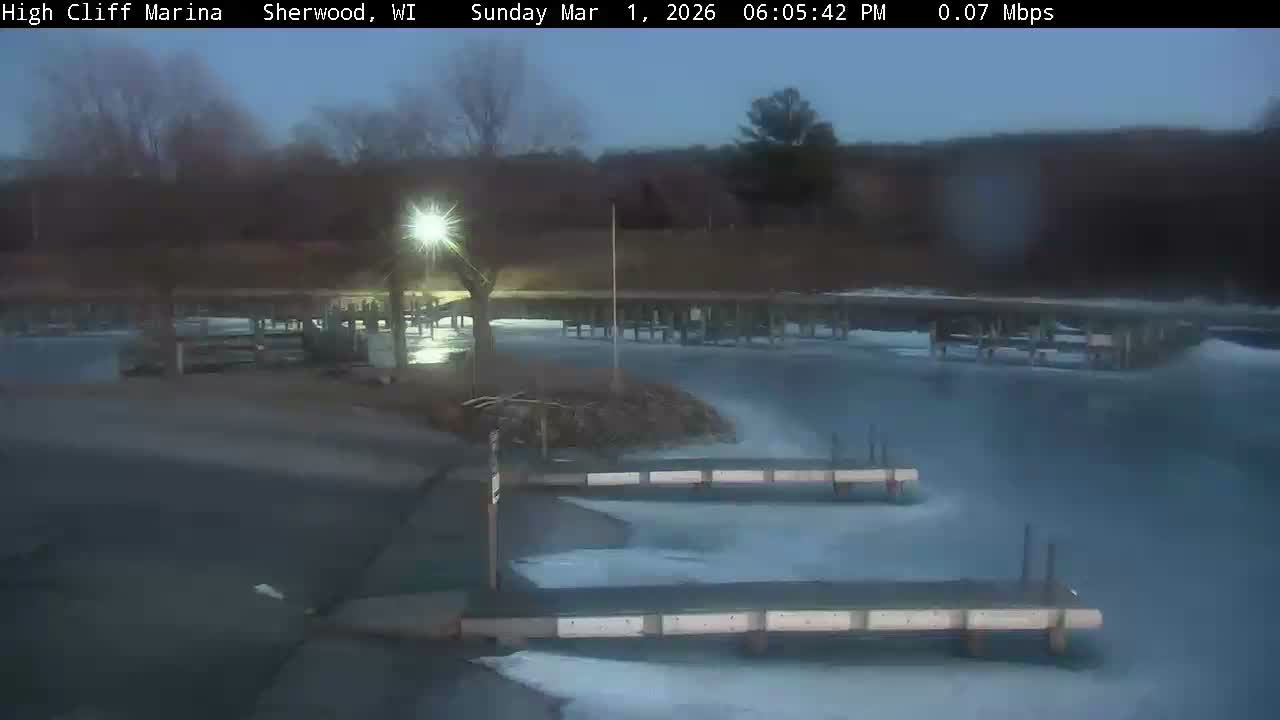 Sherwood, High Cliff Marina Live Cam - Sherwood, Calumet, Wisconsin, USA
